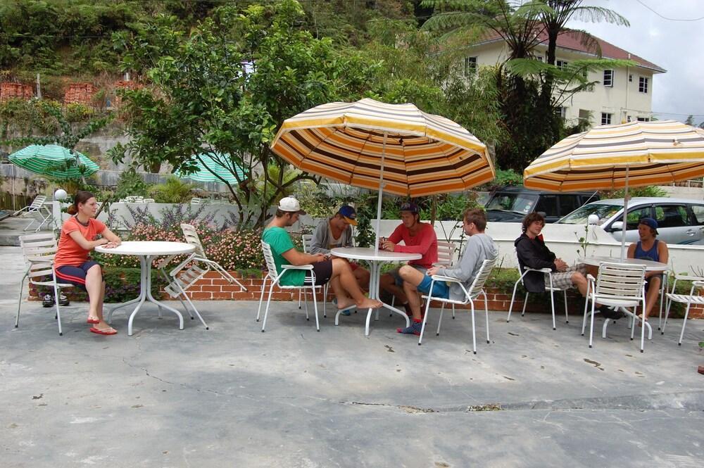 Rovers Inn Cameron Highlands Eksteriør billede