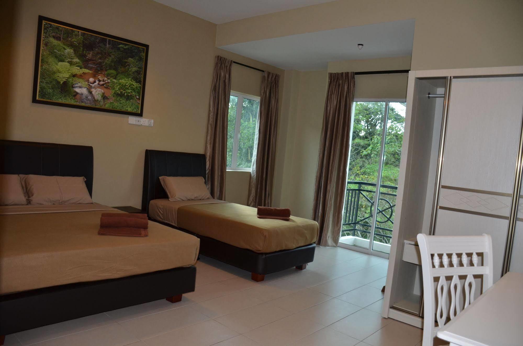 Rovers Inn Cameron Highlands Eksteriør billede